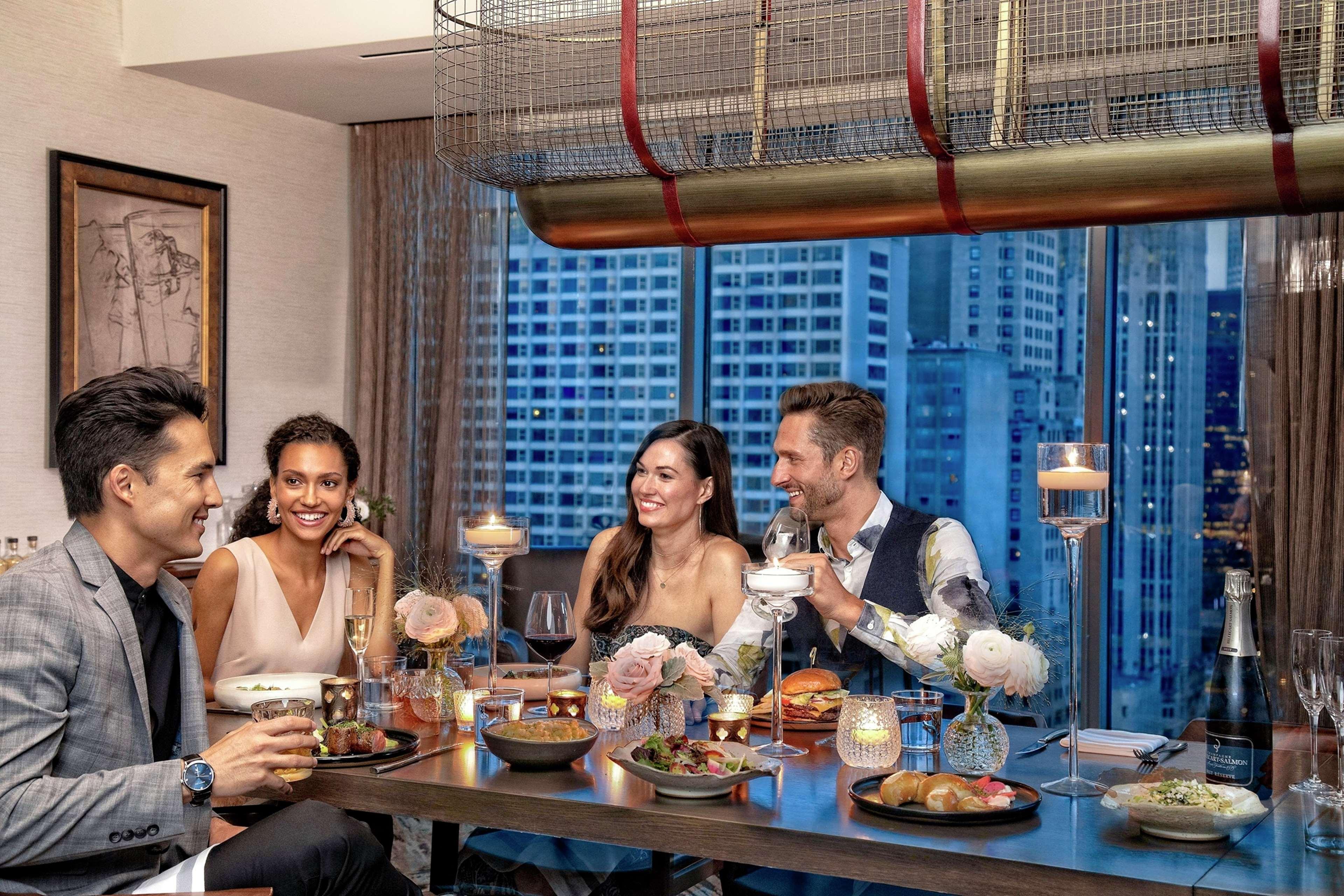Residence Inn By Marriott Chicago Downtown Magnificent Mile Ngoại thất bức ảnh