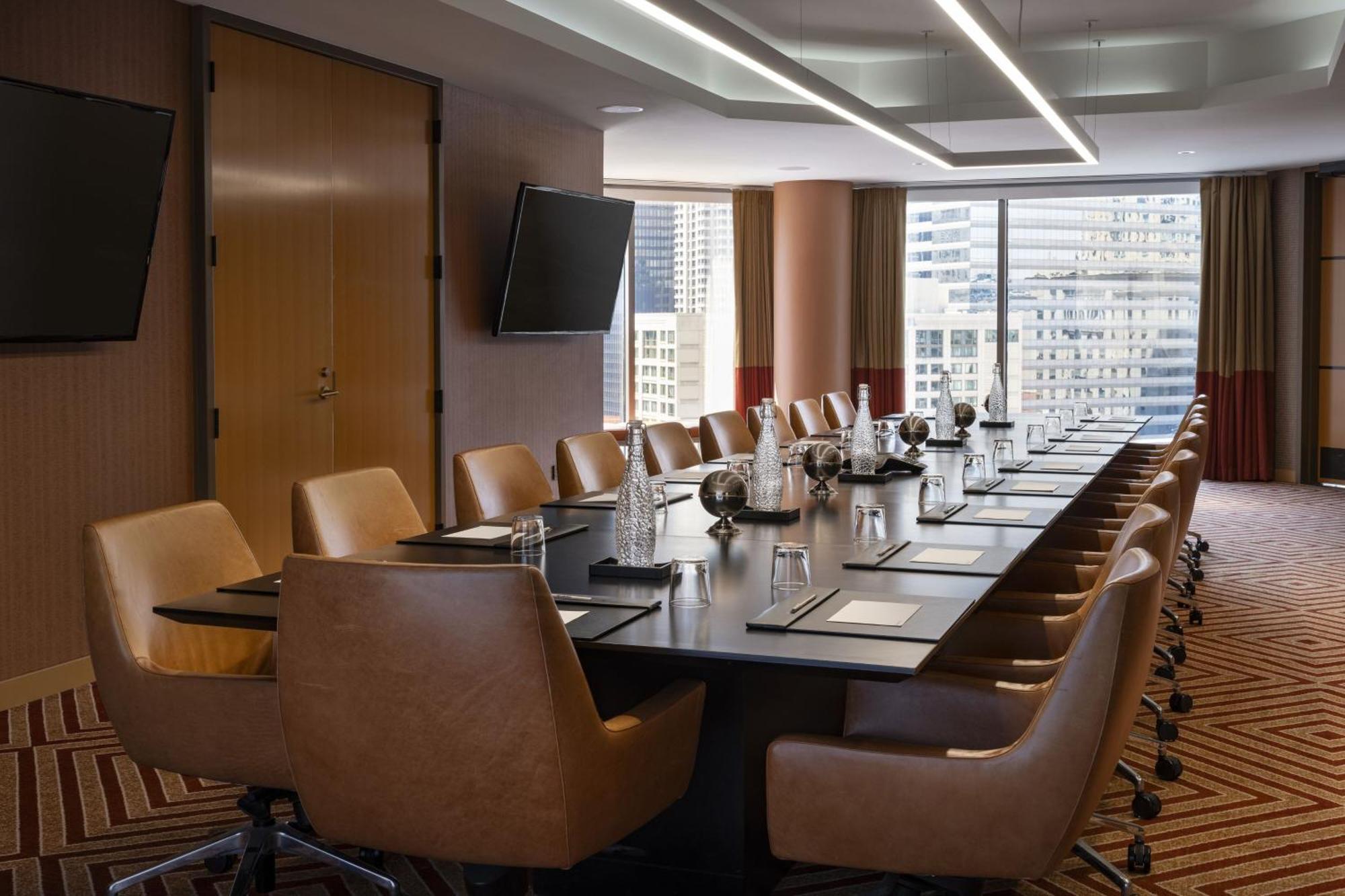 Residence Inn By Marriott Chicago Downtown Magnificent Mile Ngoại thất bức ảnh