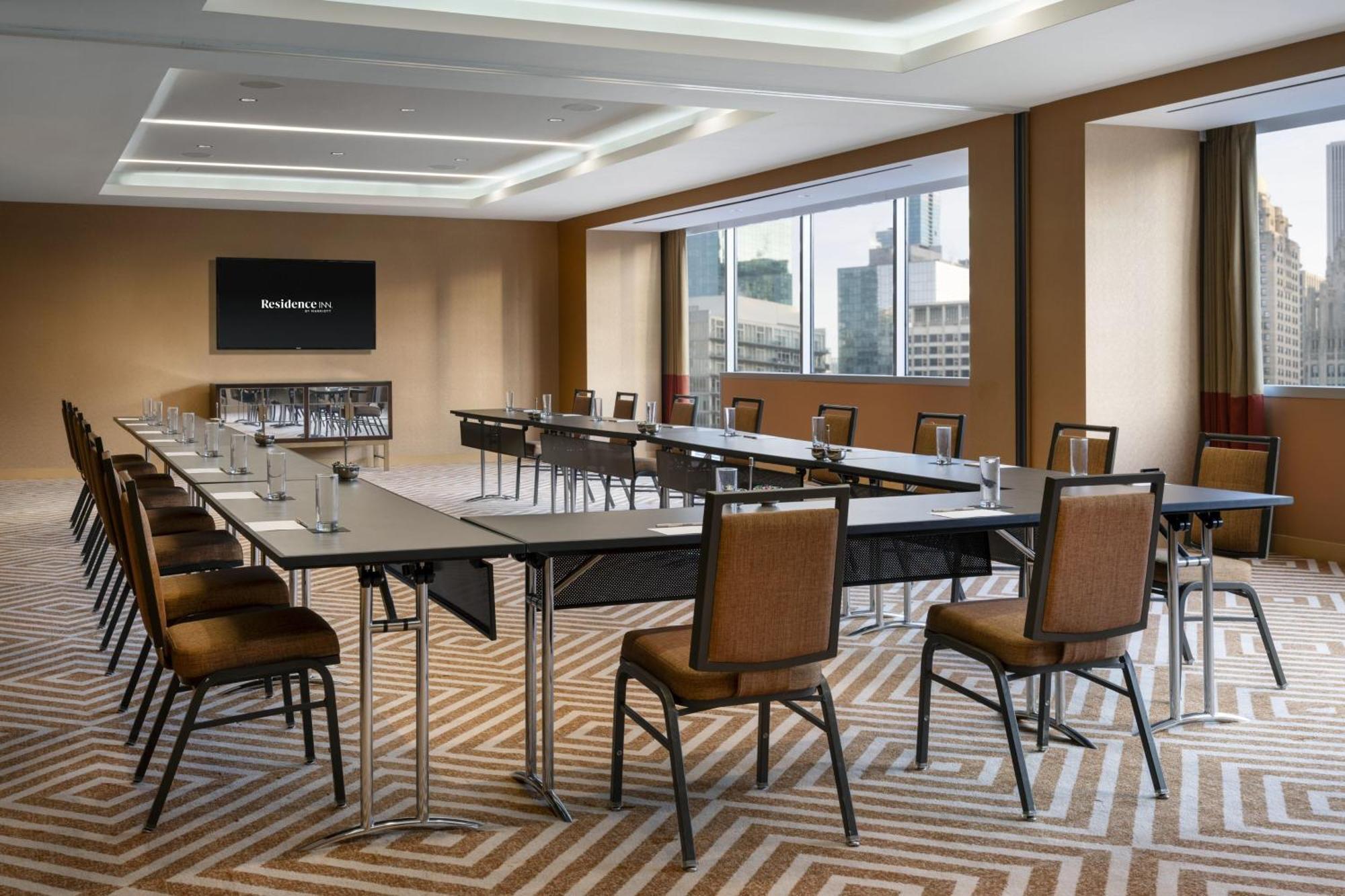Residence Inn By Marriott Chicago Downtown Magnificent Mile Ngoại thất bức ảnh